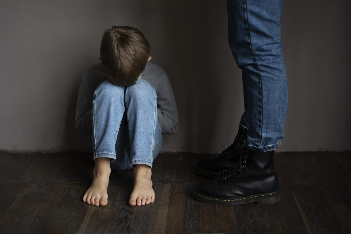 non-explicit-image-child-abuse